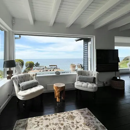 House With Sea View And Atrium Feriehus *